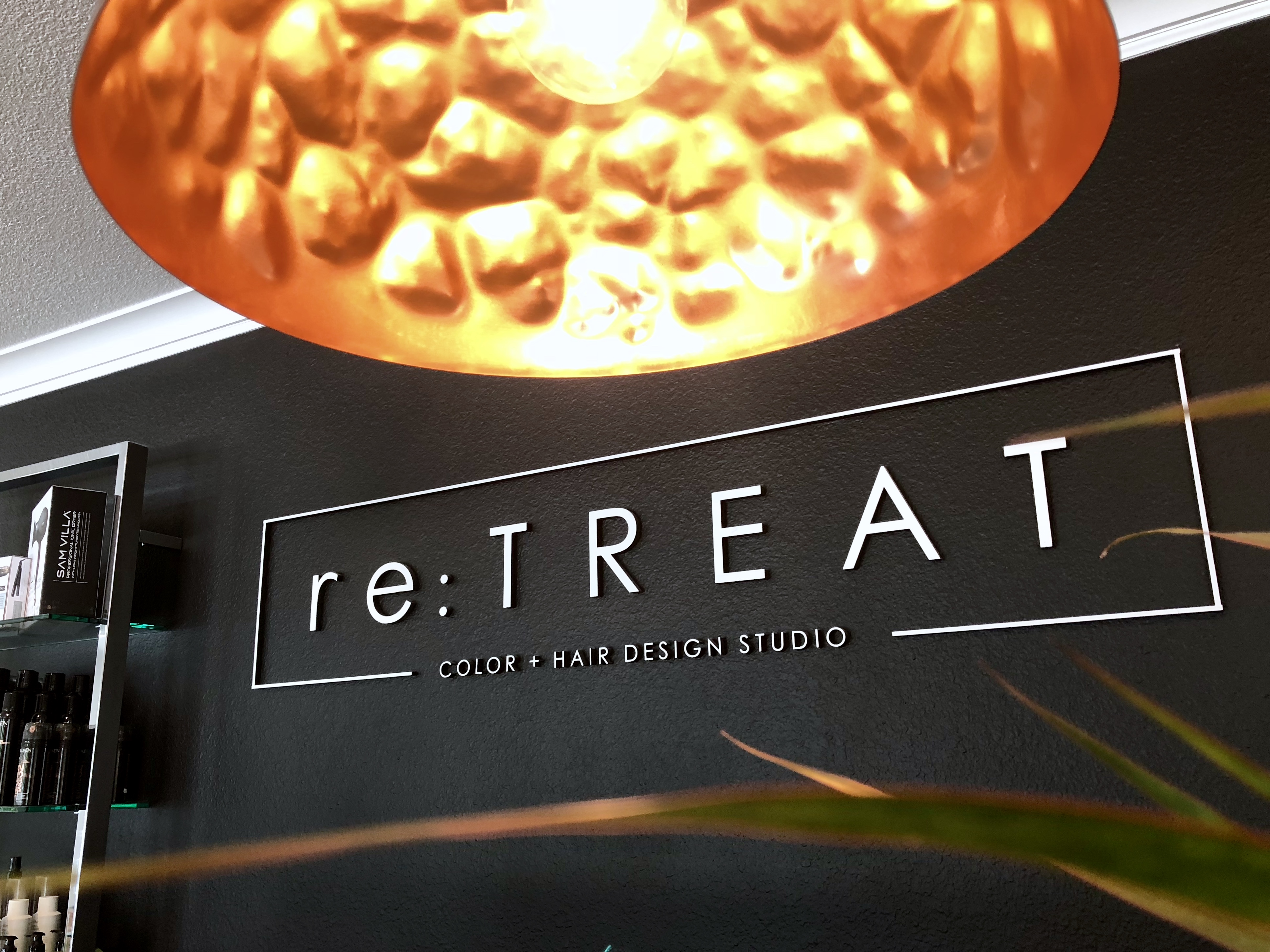 retreat hair studio front desk